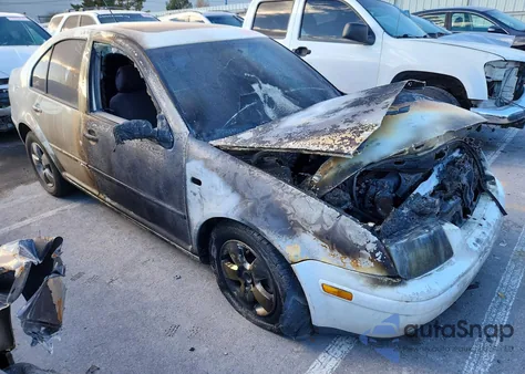 2003 Volkswagen Jetta Gls z USA, uszkodzony, nr VIN 3VWSE69M43M030409